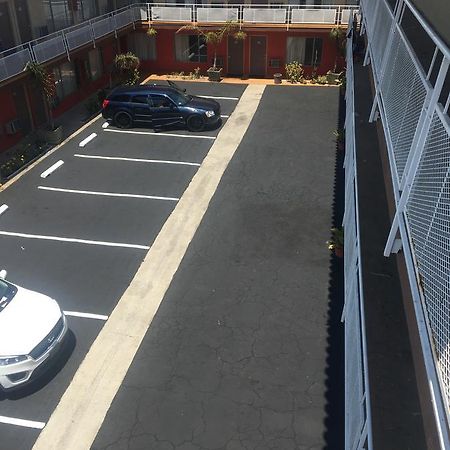 Long Beach Motel Екстер'єр фото