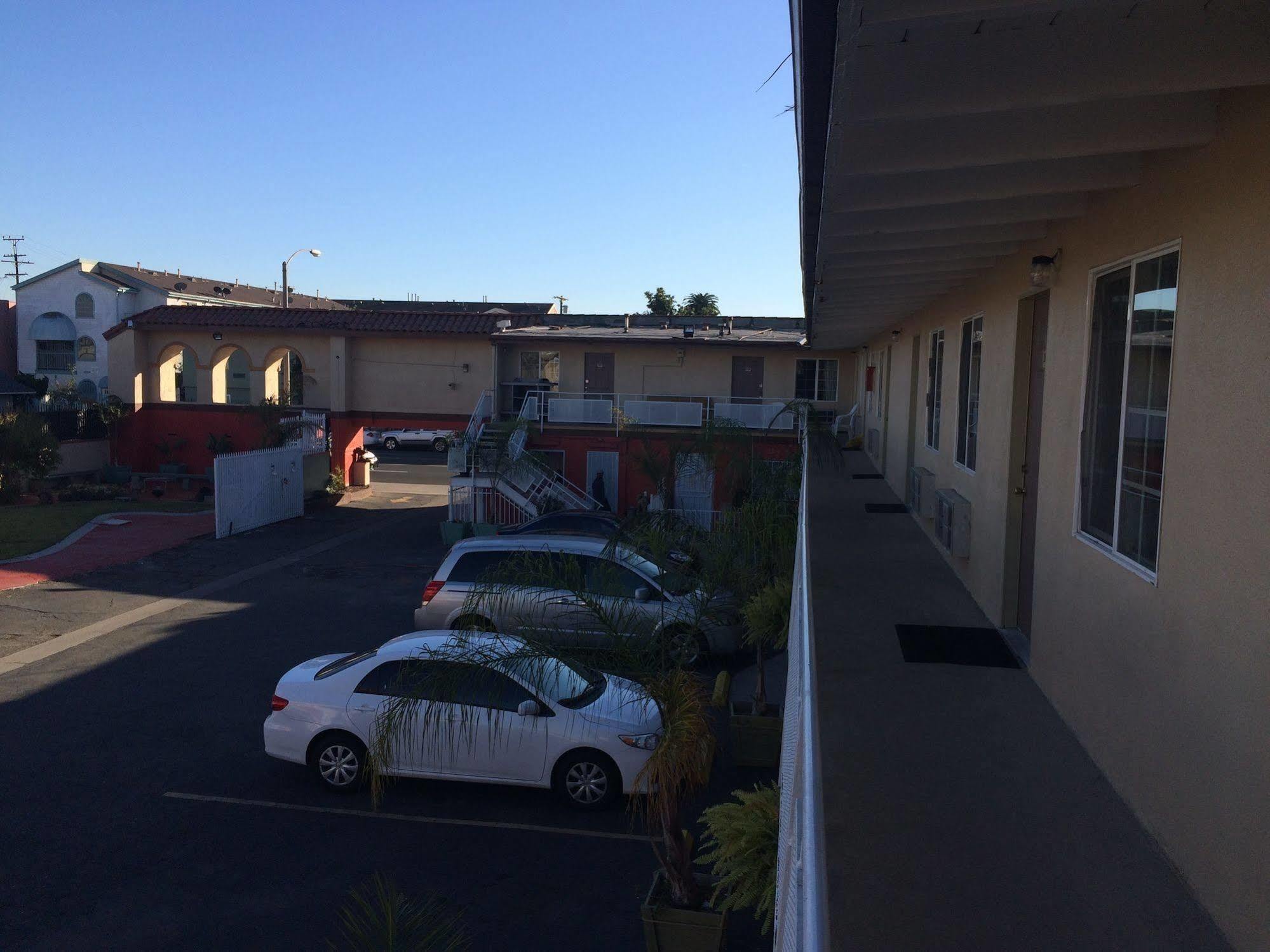 Long Beach Motel Екстер'єр фото