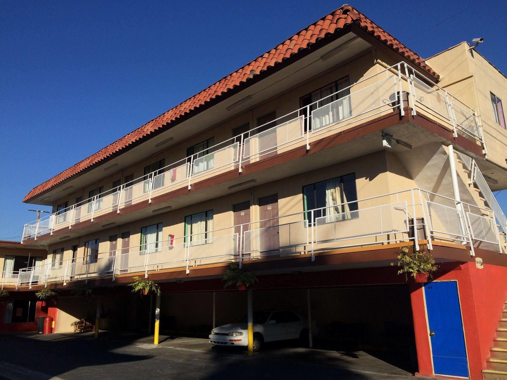 Long Beach Motel Екстер'єр фото